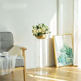 Living room vase deals decor